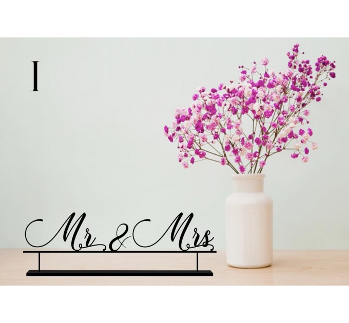 Mr and Mrs Sign Rustic Table decor Wedding table decor, Wedding table sign, Rustic Wedding Decor, Wedding Decorations